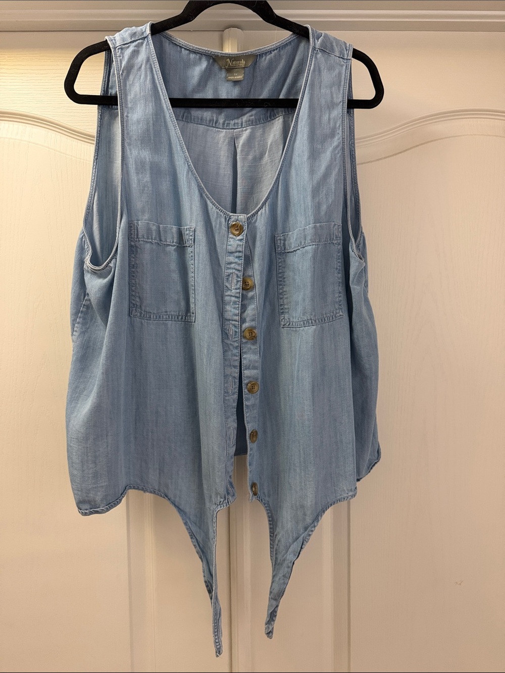 Natural Reflections Light Blue Button-Front Sleeveless Tank